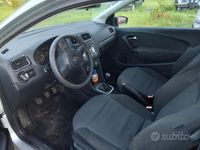 Usata VW Polo Comfortline 90 CV (66 kW) 2011 Argento Berlina