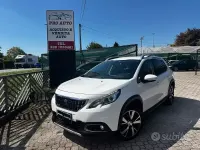 Usata Peugeot 2008 GT-line 99 CV (72 kW) 2016 Bianco SUV