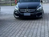 Usata Mercedes B200 Premium 136 CV (100 kW) 2018 Nero Utilitaria