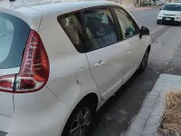 Usata Renault Scénic III 110 CV (80 kW) 2011 Bianco Monovolume