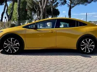 Usata Toyota Prius Lounge 151 CV (111 kW) 2023 Giallo Utilitaria