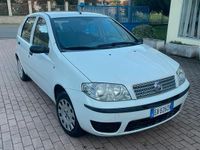 Usata Fiat Punto 77 CV (56 kW) 2010 Bianco Berlina