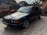 Begagnad BMW 735 Efficient Dynamics 220 HK (161 kW) 1988 Sedan