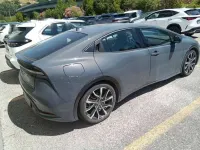 Usata Toyota Prius 151 CV (111 kW) 2025 Grigio Utilitaria