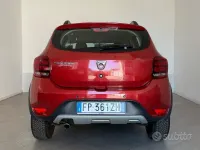 Usata Dacia Sandero Stepway 90 CV (66 kW) 2018 Rosso Berlina