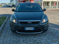 Käytetty Ford Focus Titanium 105 HP (77 kW) 2011 Harmaa Farmari