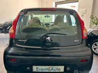 Gebraucht Peugeot 107 68 PS (50 kW) 2007 Schwarz Kleinwagen