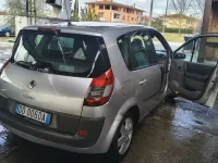 Usata Renault Scénic II Exception 106 CV (77 kW) 2006 Monovolume