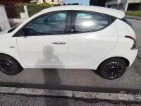 Usata Lancia Ypsilon 69 CV (50 kW) 2015 Bianco Utilitaria