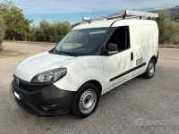 Usata Fiat Doblò 120 CV (88 kW) 2020 Bianco Monovolume