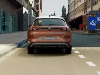 Nuova VW T-Roc Life 116 CV (85 kW) 2026 Flame red metallizzato nero SUV
