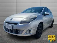Usata Renault Scénic III Dynamique 110 CV (80 kW) 2011 Argento Monovolume