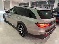 Begagnad Mercedes E220 All-Terrain Premium 200 HK (147 kW) 2022 Brun Kombi