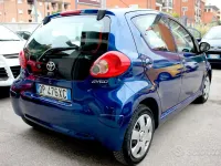 Käytetty Toyota Aygo 68 HP (50 kW) 2008 Sininen Viistoperä