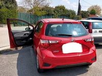 Usata Toyota Yaris 72 CV (52 kW) 2019 Rosso Berlina