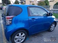 Usata Toyota iQ 98 CV (72 kW) 2010 Blu Utilitaria