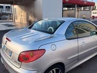 Usata Peugeot 206 CC 109 CV (80 kW) 2004 Argento Cabrio