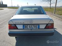 usata Mercedes E200 16 V - 1993