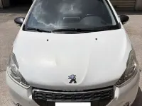 Usata Peugeot 208 Access 95 CV (69 kW) 2014 Bianco Utilitaria