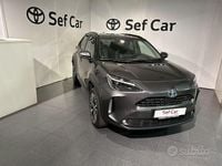 Usata Toyota Yaris Cross Lounge 115 CV (84 kW) 2023 Grigio SUV