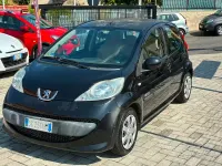 Usata Peugeot 107 68 CV (50 kW) 2007 Nero Utilitaria