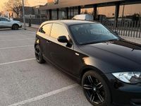 Usata BMW 118 143 CV (105 kW) 2011 Nero Utilitaria