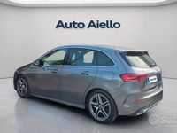 Usata Mercedes B200 Premium 150 CV (110 kW) 2019 Grigio Monovolume