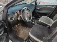 Usata Fiat Punto Evo 65 CV (47 kW) 2010 Grigio Utilitaria