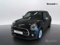 Usata Mini ONE 75 CV (55 kW) 2018 Midnight black metallizzato Utilitaria
