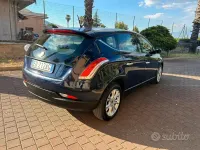 Usata Lancia Delta 120 CV (88 kW) 2010 Blu Utilitaria