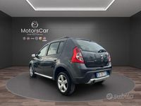 Usata Dacia Sandero Stepway 90 CV (66 kW) 2011 Grigio Utilitaria