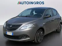 Usata Lancia Ypsilon Silver 69 CV (50 kW) 2023 Grigio Utilitaria