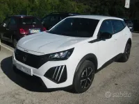 Nuova Peugeot 2008 Active 102 CV (75 kW) 2026 Bianco SUV