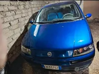 Usata Fiat Punto 80 CV (58 kW) 2001 Bluazzurro Utilitaria