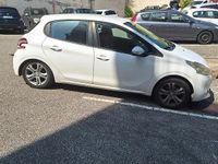 Usata Peugeot 208 Active 82 CV (60 kW) 2014 Bianco Utilitaria