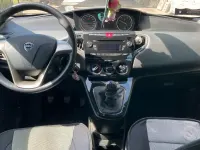 Usata Lancia Ypsilon 60 CV (44 kW) 2015 Bianco Utilitaria