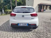 Usata Kia Rio Style 101 CV (74 kW) 2021 Berlina