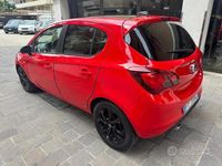 Usado Opel Corsa 90 CV (66 kW) 2018 Rojo Utilitario