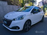 Usata Peugeot 208 GT-line 100 CV (73 kW) 2016 Bianco Utilitaria