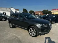 Usata VW Touareg 204 CV (150 kW) 2015 Nero SUV