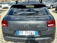 Usata Citroën C4 Shine 99 CV (72 kW) 2016 Nero SUV