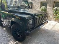 Usata Land Rover Defender 122 CV (89 kW) 2014 Verde Station wagon