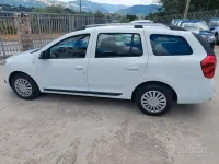 Usata Dacia Logan MCV Lauréate 75 CV (55 kW) 2015 Bianco Station wagon