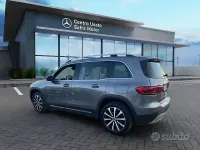 Usata Mercedes GLB200 150 CV (110 kW) 2021 Grigio scuro SUV