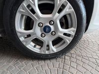 Usata Ford Fiesta Titanium 92 CV (67 kW) 2017 Bianco Utilitaria