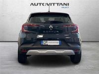 Usata Renault Captur Equilibre 101 CV (74 kW) 2023 Blu scuro SUV