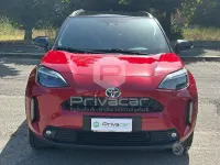 Usata Toyota Yaris Hybrid Trend 92 CV (67 kW) 2022 Rosso Station wagon