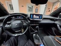 Usata Peugeot 2008 GT-line 102 CV (75 kW) 2020 Grigio SUV