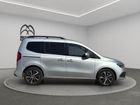 Usata Mercedes 180 Premium 116 CV (85 kW) 2023 Grigio / gray Berlina