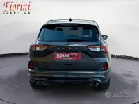 Usata Ford Kuga ST-Line 120 CV (88 kW) 2023 Grigio SUV